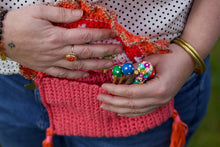 Cargar imagen en el visor de la galería, Crochet pattern clutch by pollevie nr16