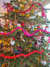 Afbeelding in Gallery-weergave laden, bobbelketting kerst/ Bobble garland
