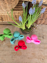 Afbeelding in Gallery-weergave laden, strik eierdopjes / bow egg copies

