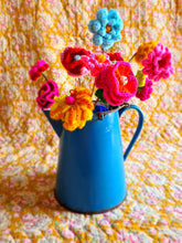Cargar imagen en el visor de la galería, bouquet of flowers US terms
