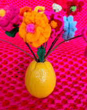 Cargar imagen en el visor de la galería, bouquet of flowers US terms
