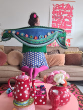Cargar imagen en el visor de la galería, Omslagdoek crochet shawl
